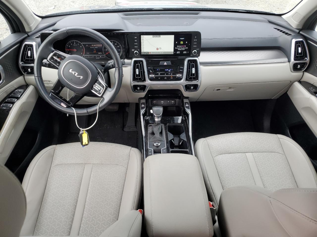 2022 Kia Sorento - Image 8