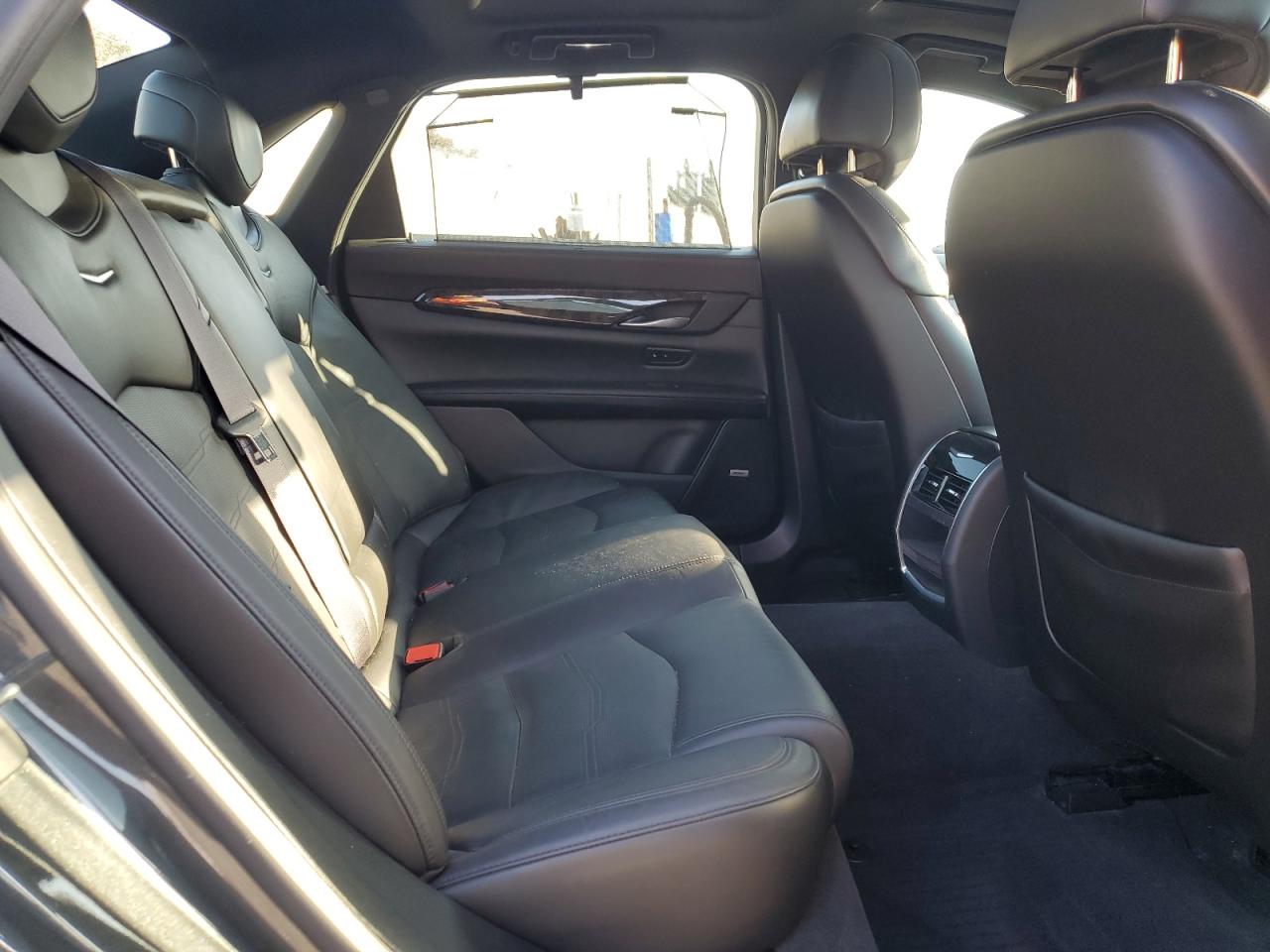 2017 Cadillac CT6 - Image 11