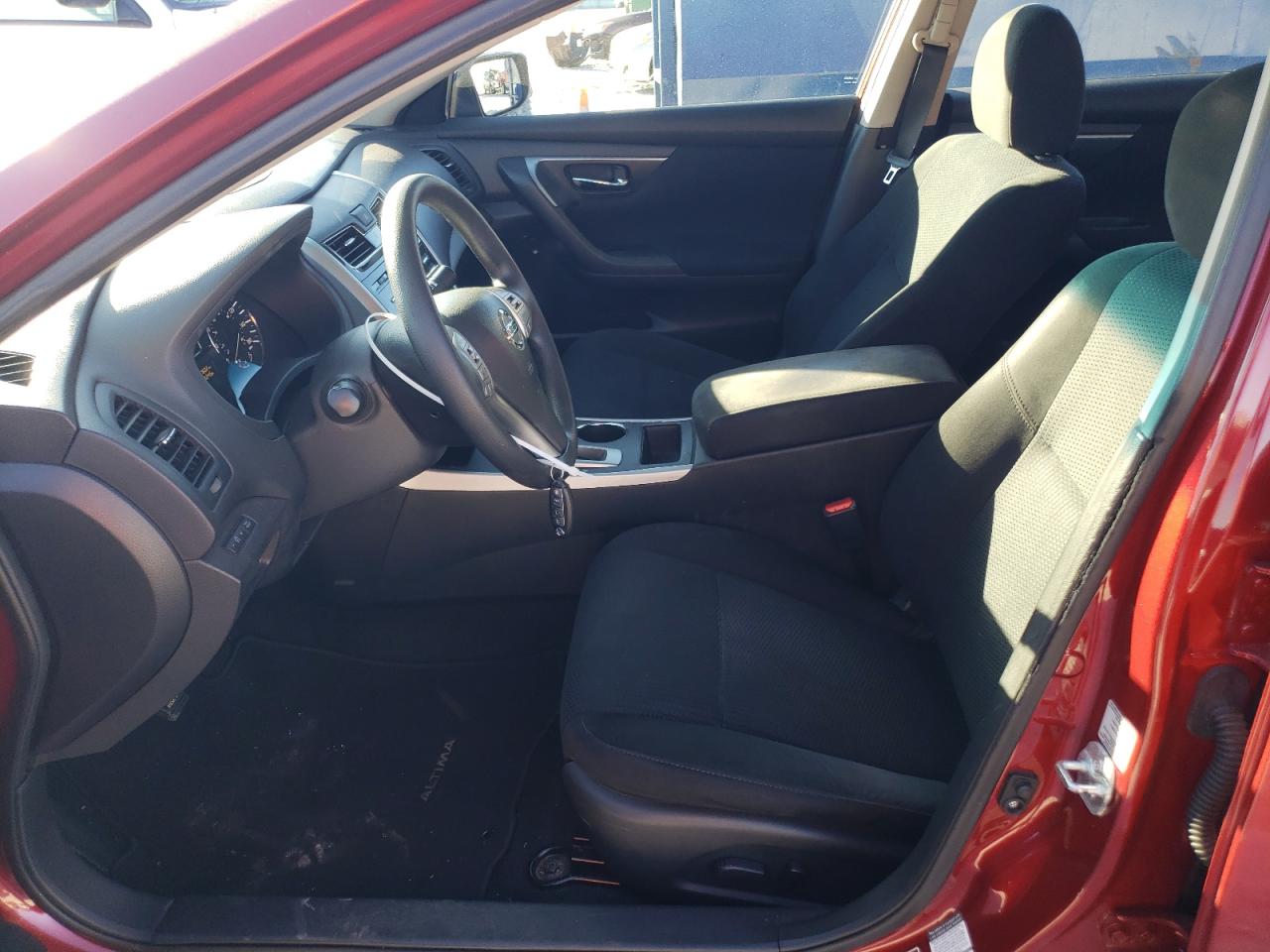2015 Nissan Altima - Image 7
