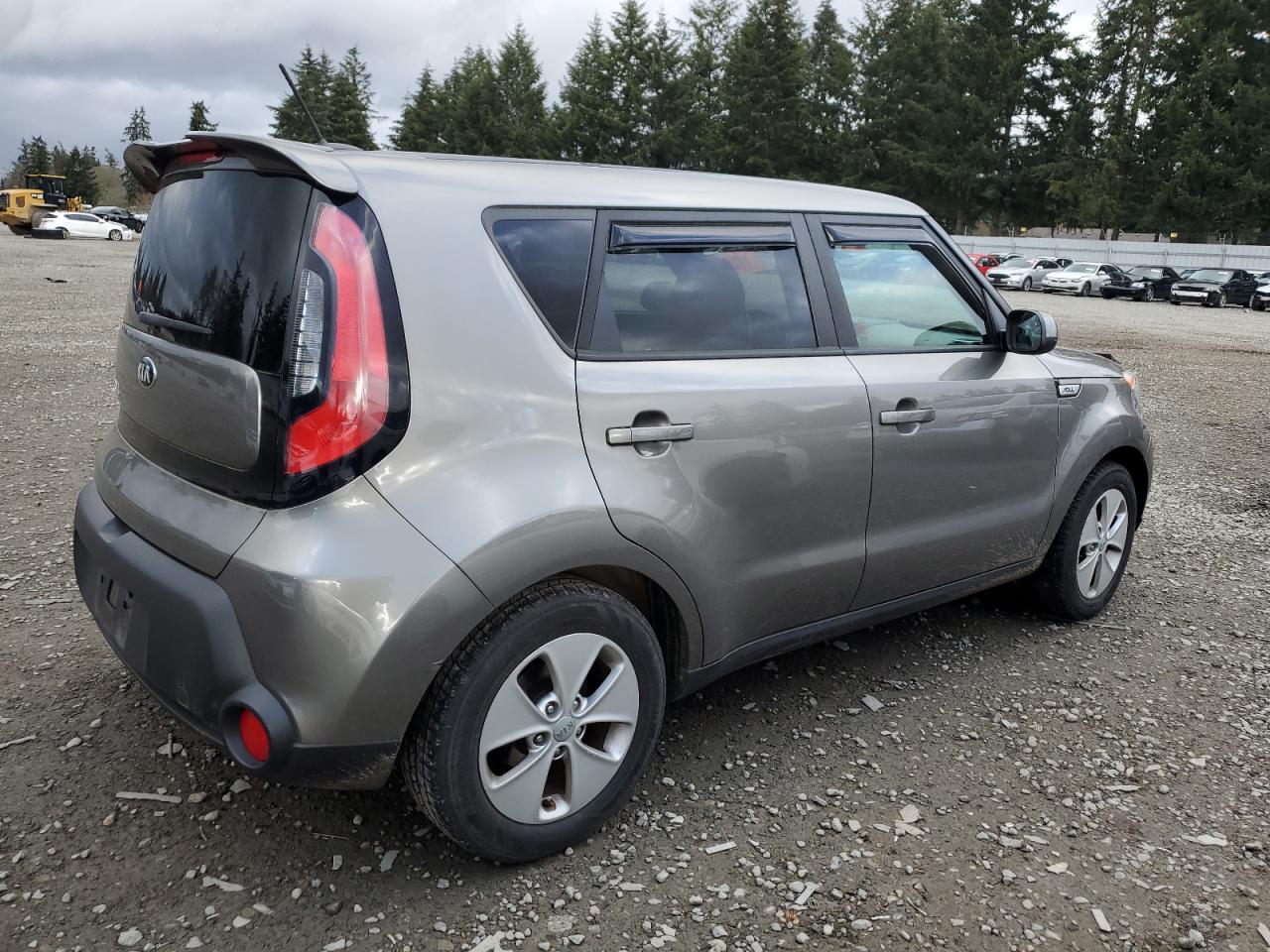 VIN KNDJN2A2XG7386400 2016 KIA SOUL no.3