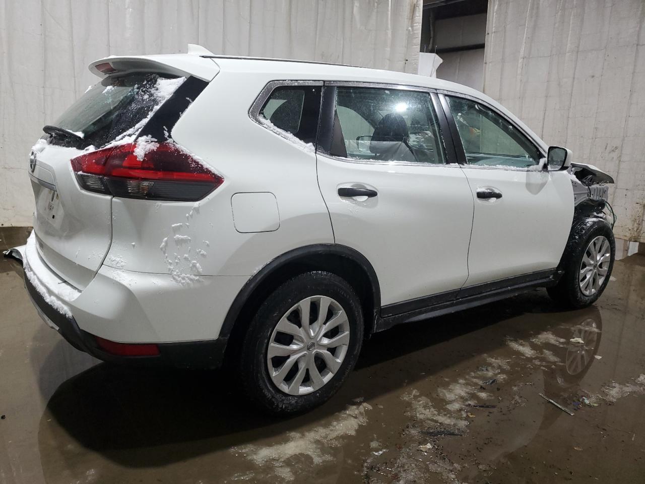 KNMAT2MT4JP568742 NISSAN ROGUE 2018