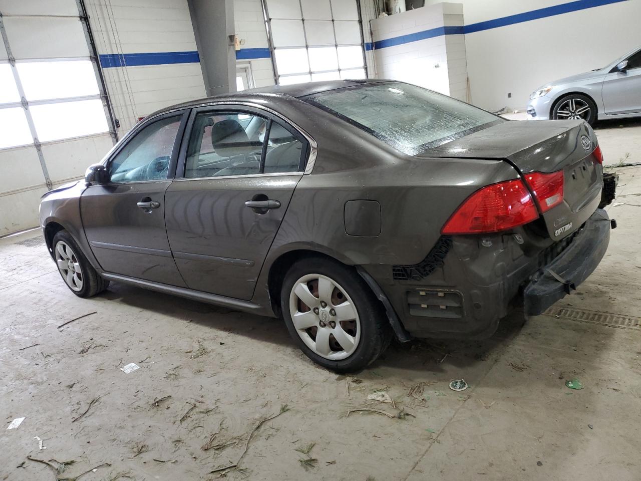 2009 Kia Optima - Image 2