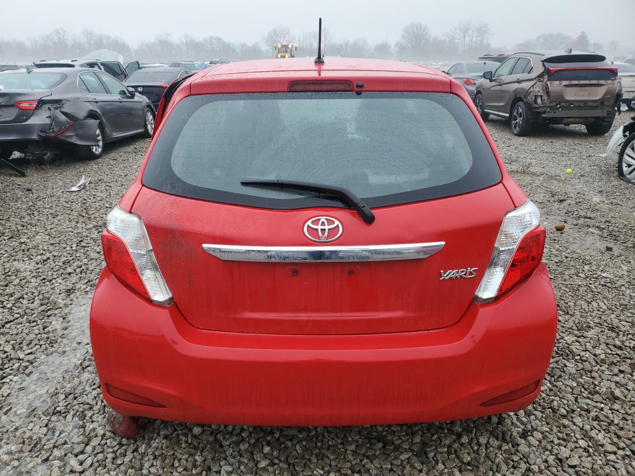 2013 Toyota Yaris - Image 6