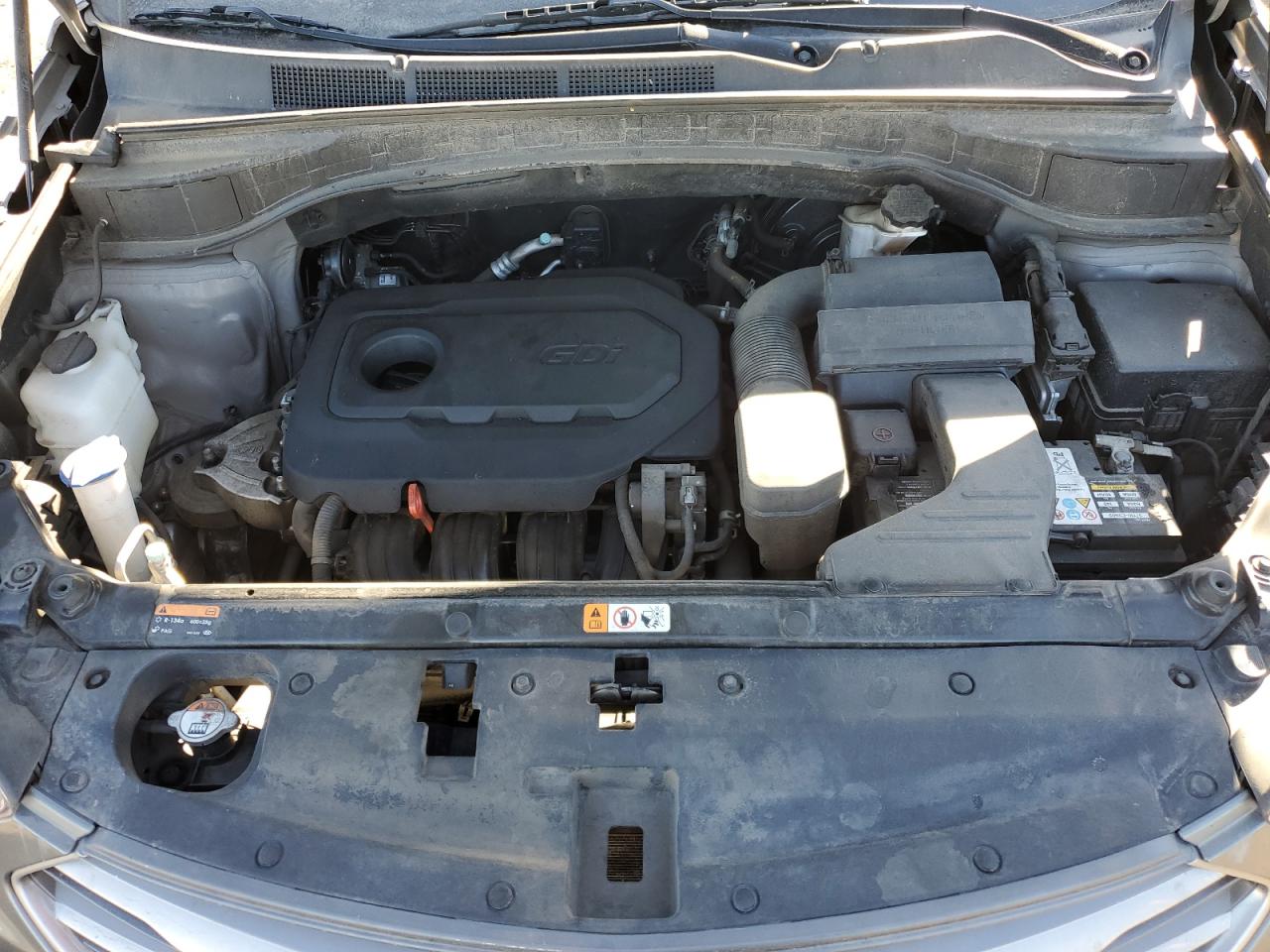 2017 Hyundai Santa Fe - Image 11