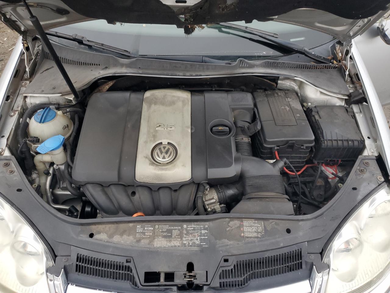 2006 Volkswagen Jetta - Image 11