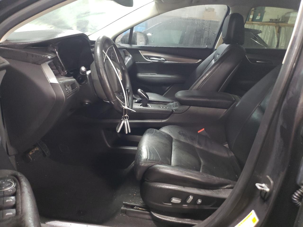 2017 Cadillac XT5 - Image 7