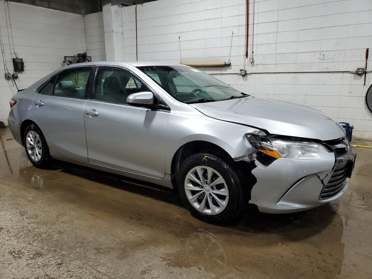 2015 Toyota Camry - Image 4