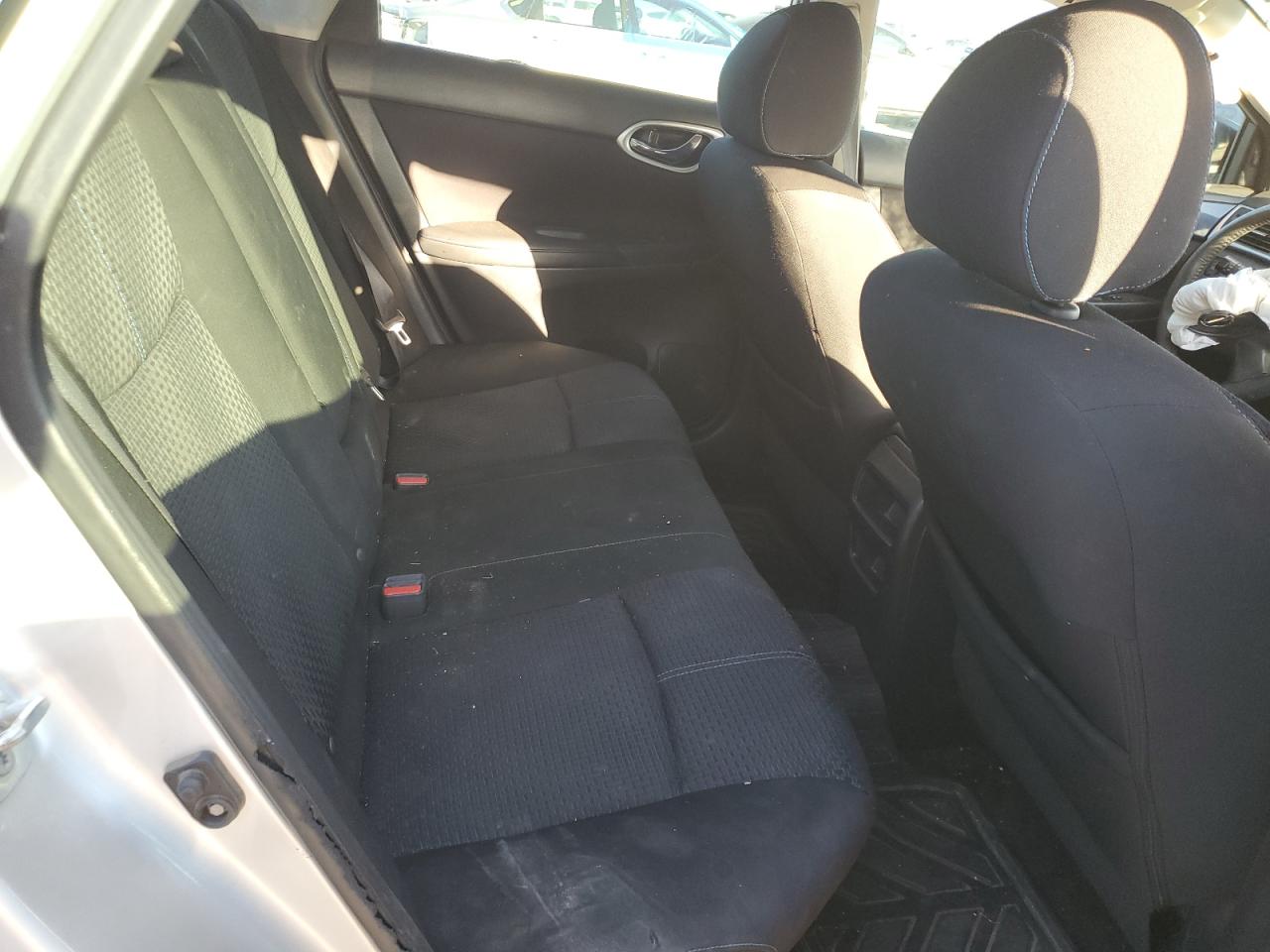 2017 Nissan Sentra - Image 10