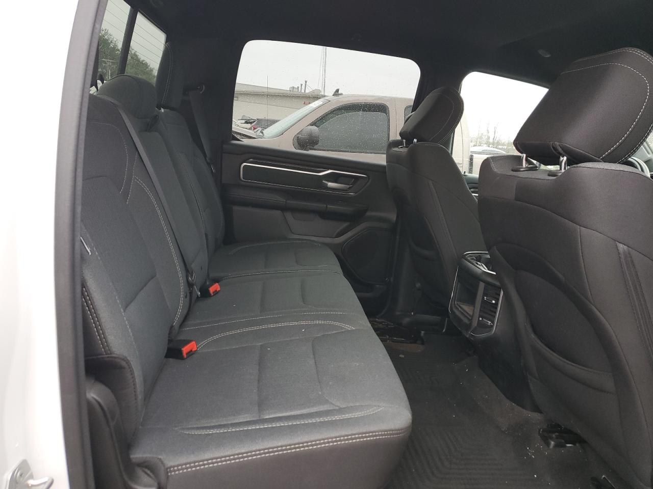 2022 RAM 1500 - Image 10