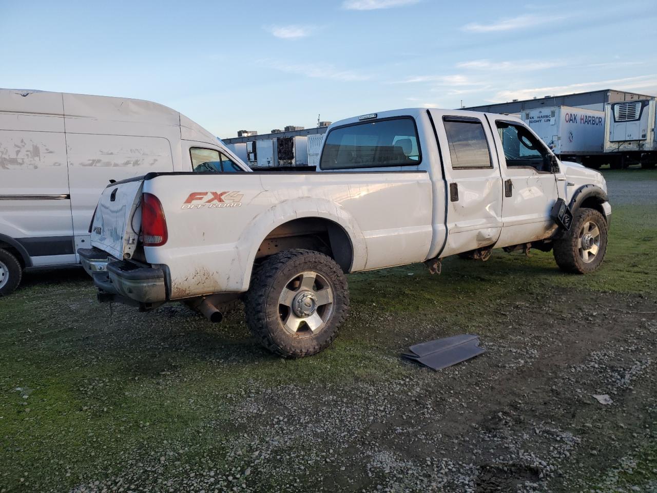 2005 Ford F350 - Image 3