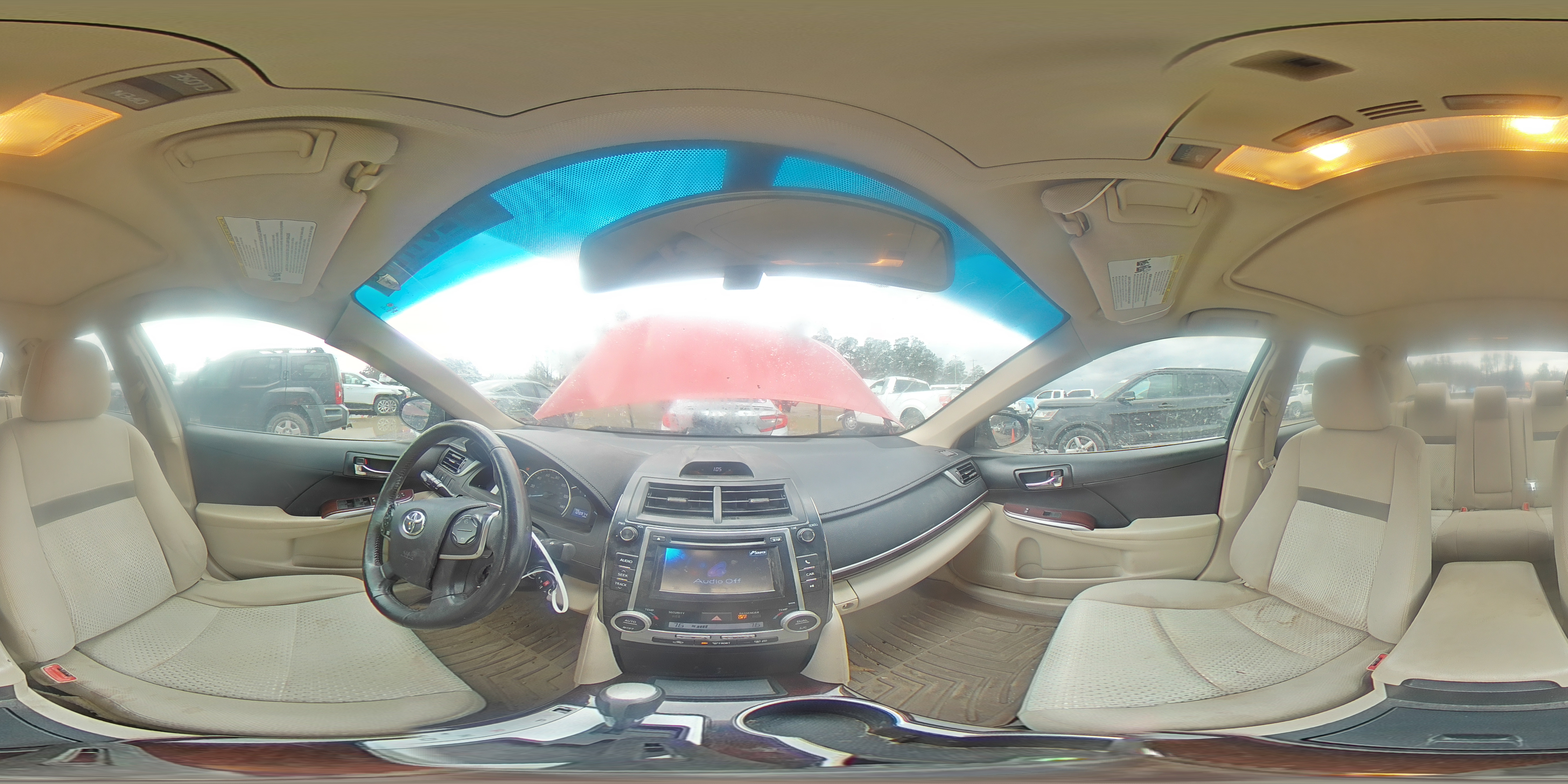 2014 Toyota Camry - Image 13