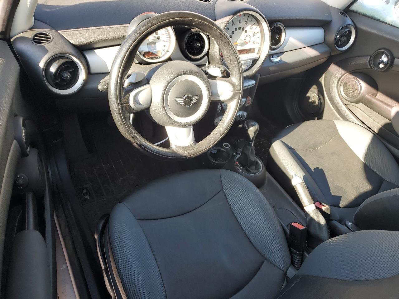 2009 MINI Cooper - Image 8
