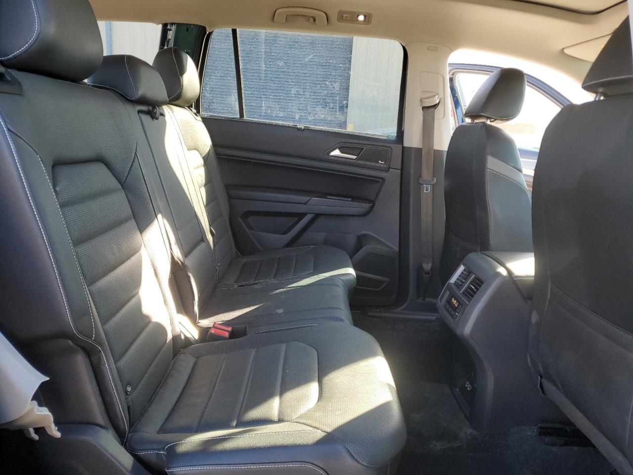 2021 Volkswagen Atlas - Image 11