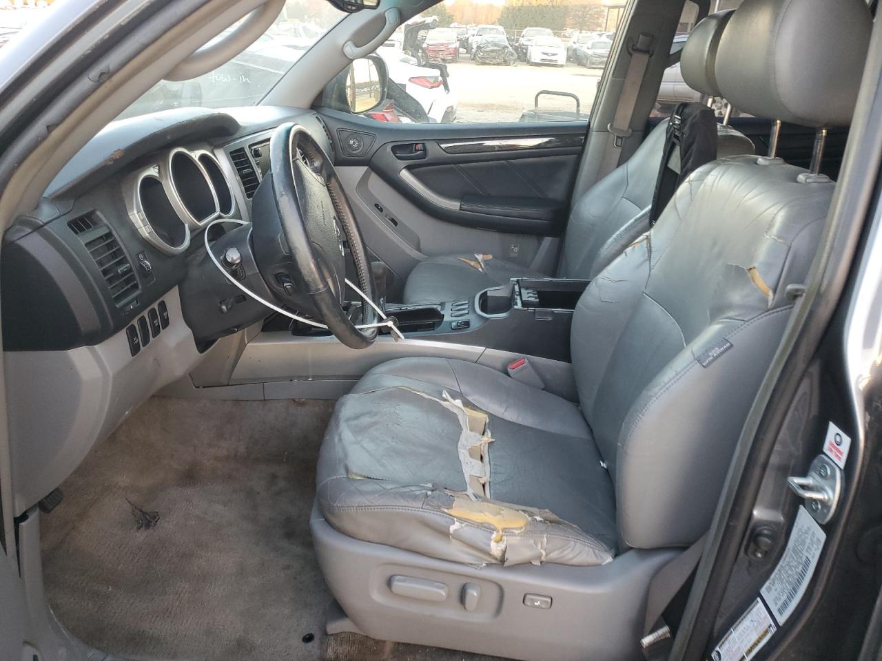 2004 Toyota 4Runner - Image 7