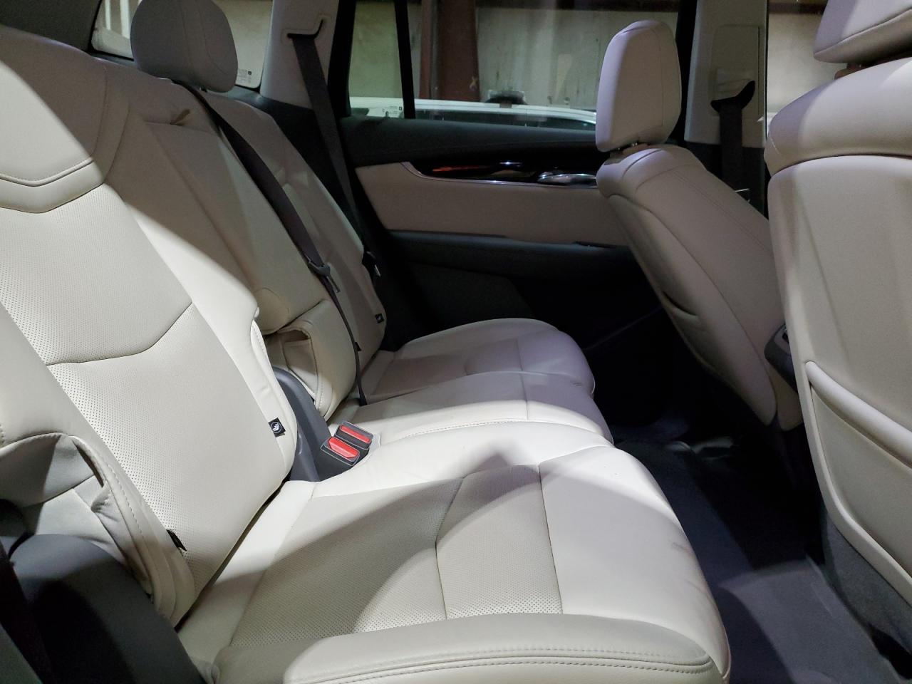 2020 Cadillac XT6 - Image 11