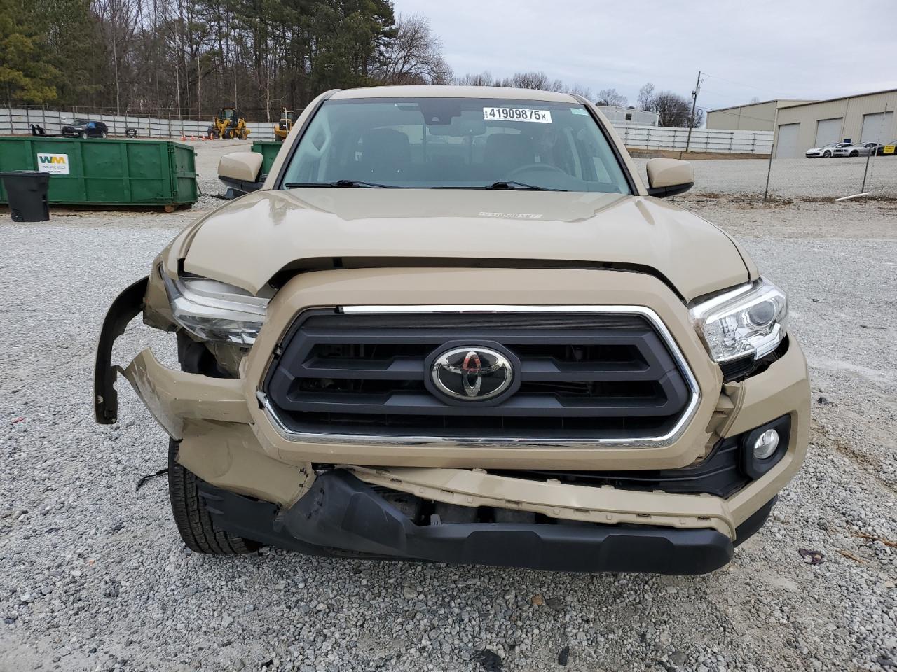 2020 Toyota Tacoma - Image 5