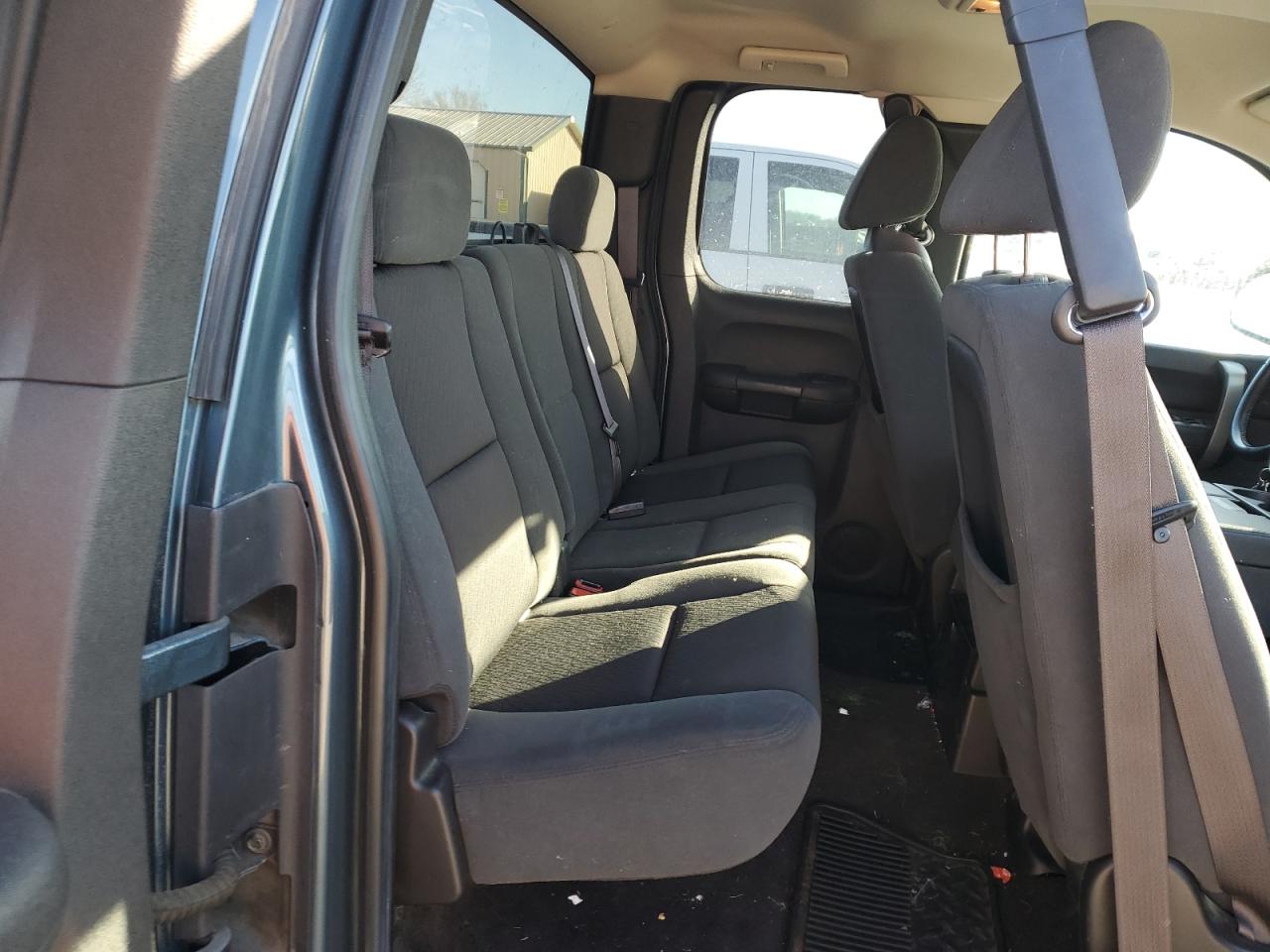 2009 GMC Sierra - Image 10