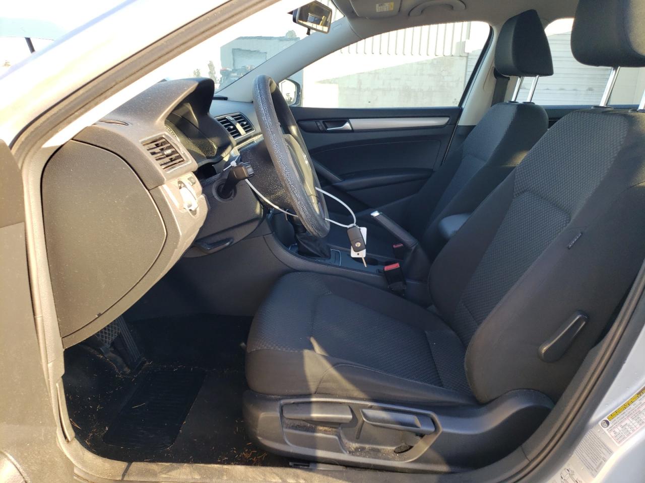 2015 Volkswagen Passat - Image 7
