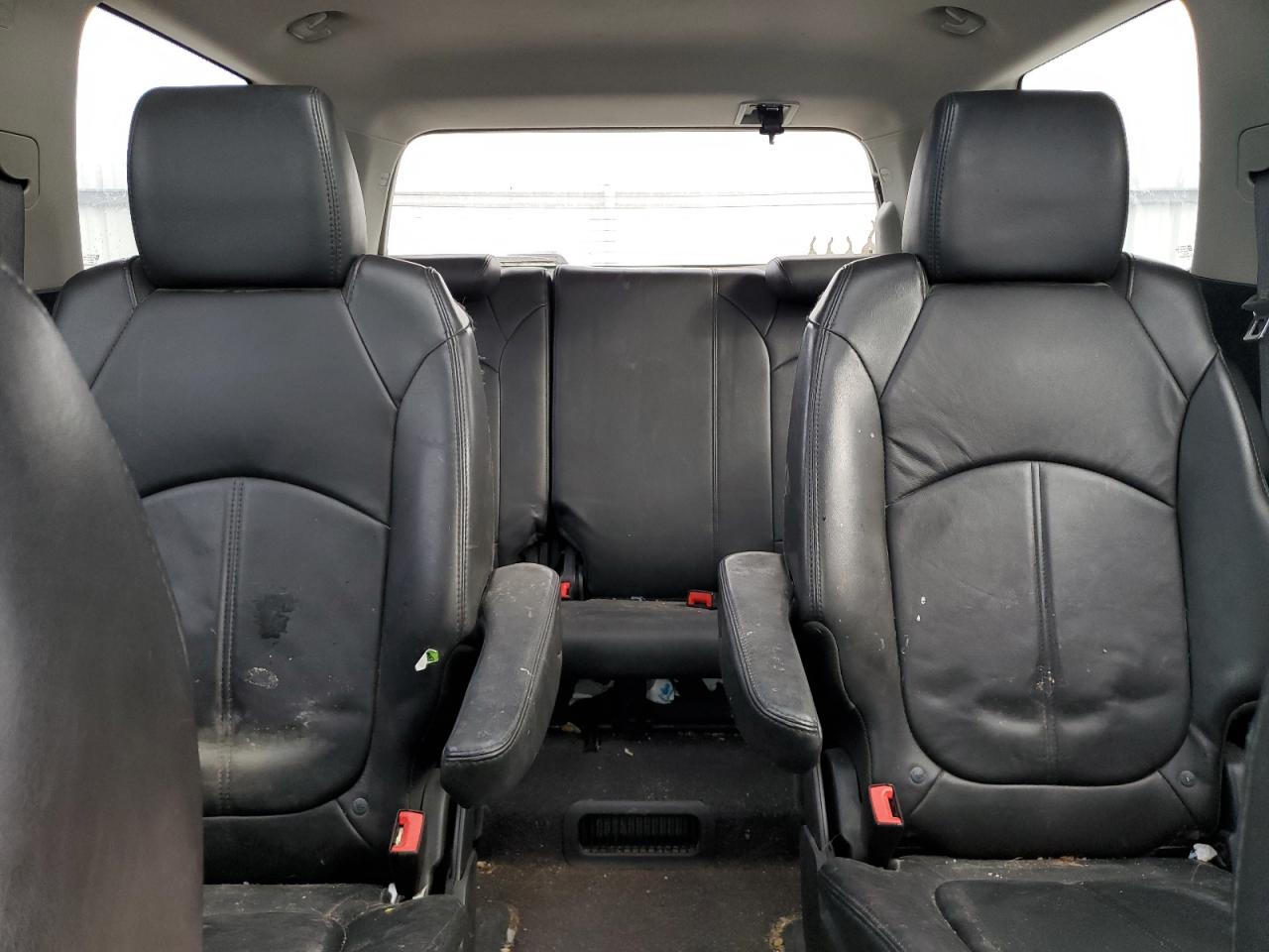 2012 GMC Acadia - Image 10