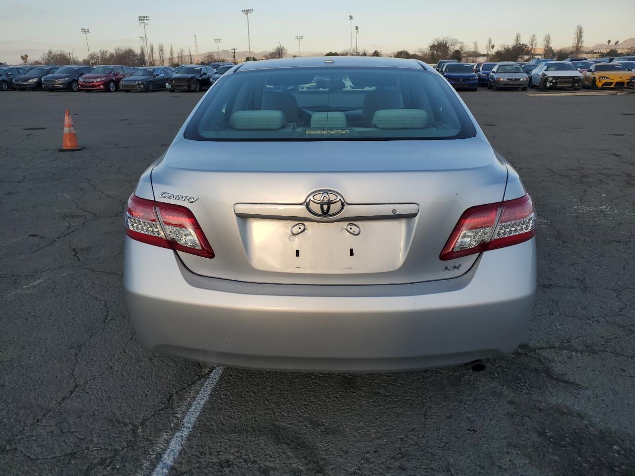 2010 Toyota Camry - Image 6