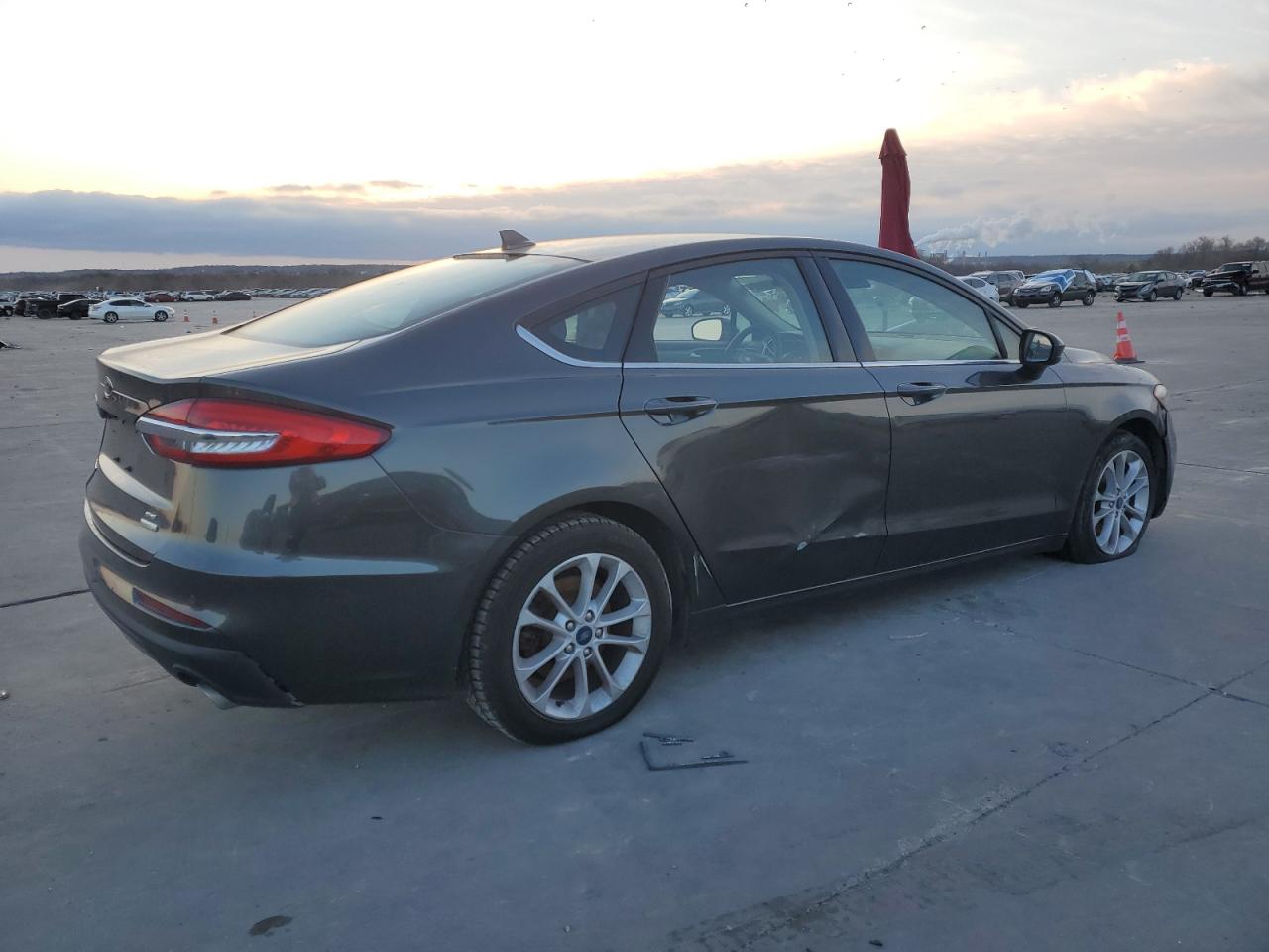 2020 Ford Fusion - Image 3