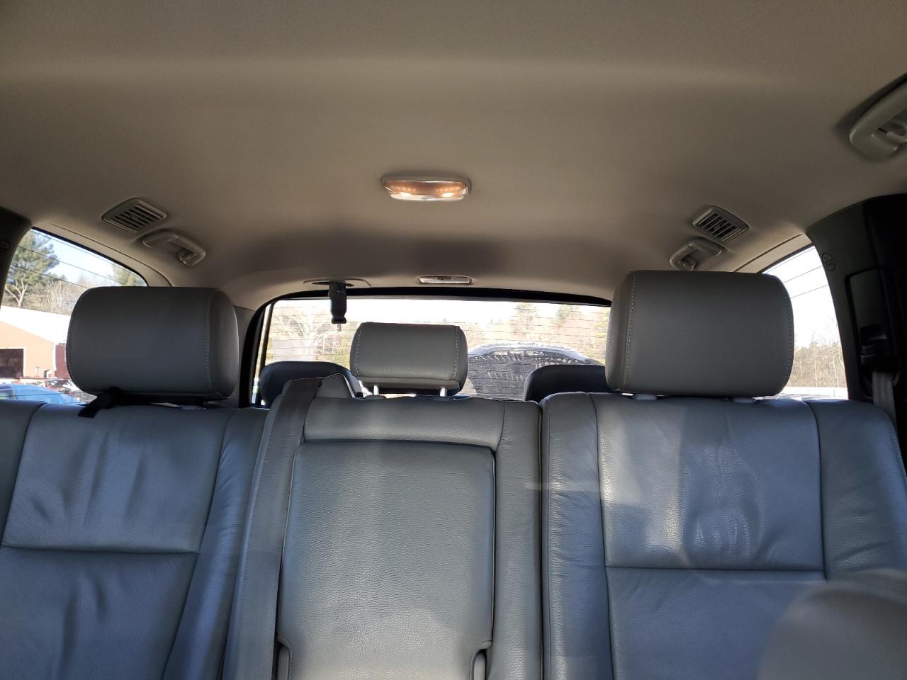2018 Toyota Sequoia - Image 10