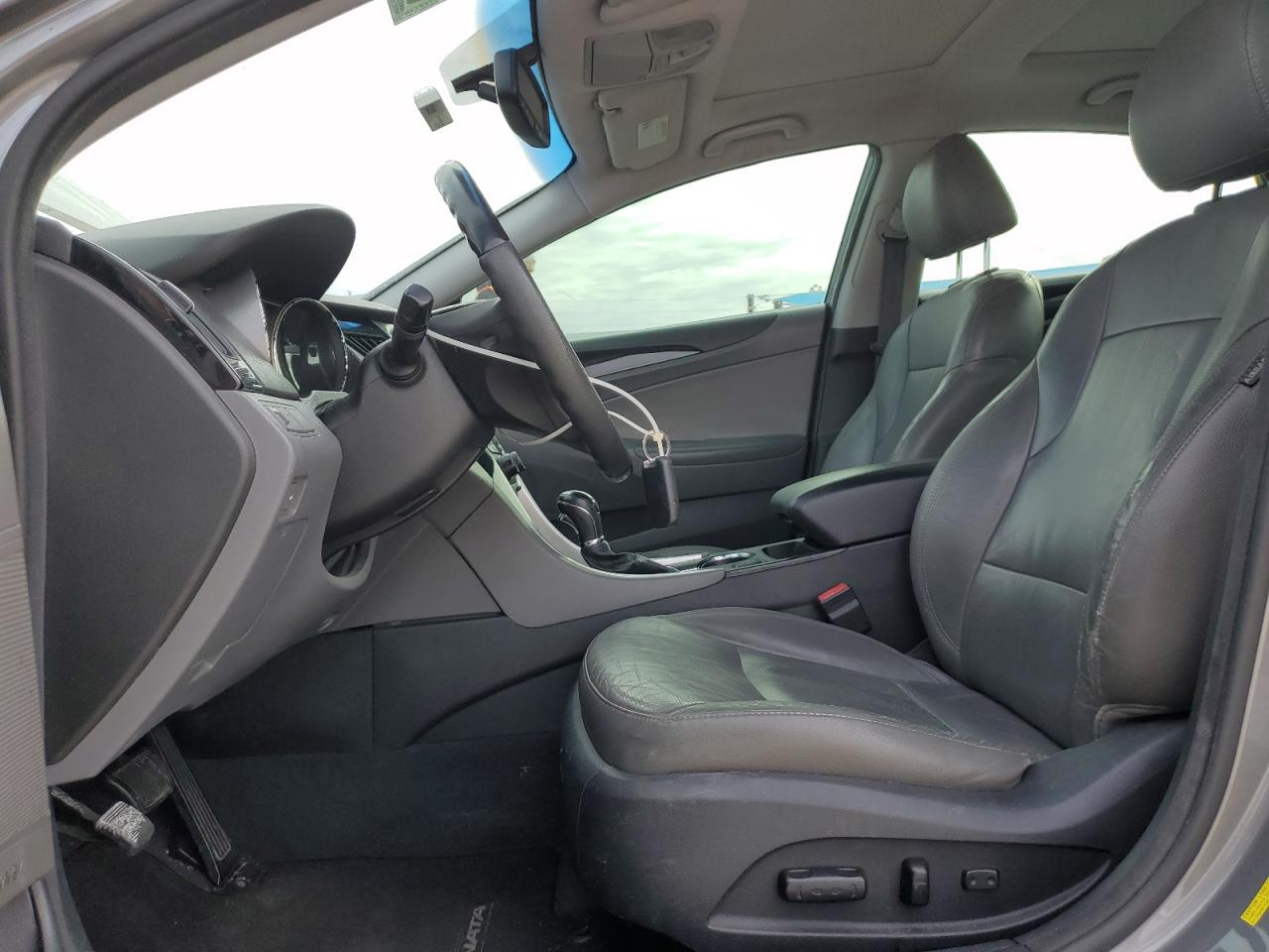 2013 Hyundai Sonata - Image 7