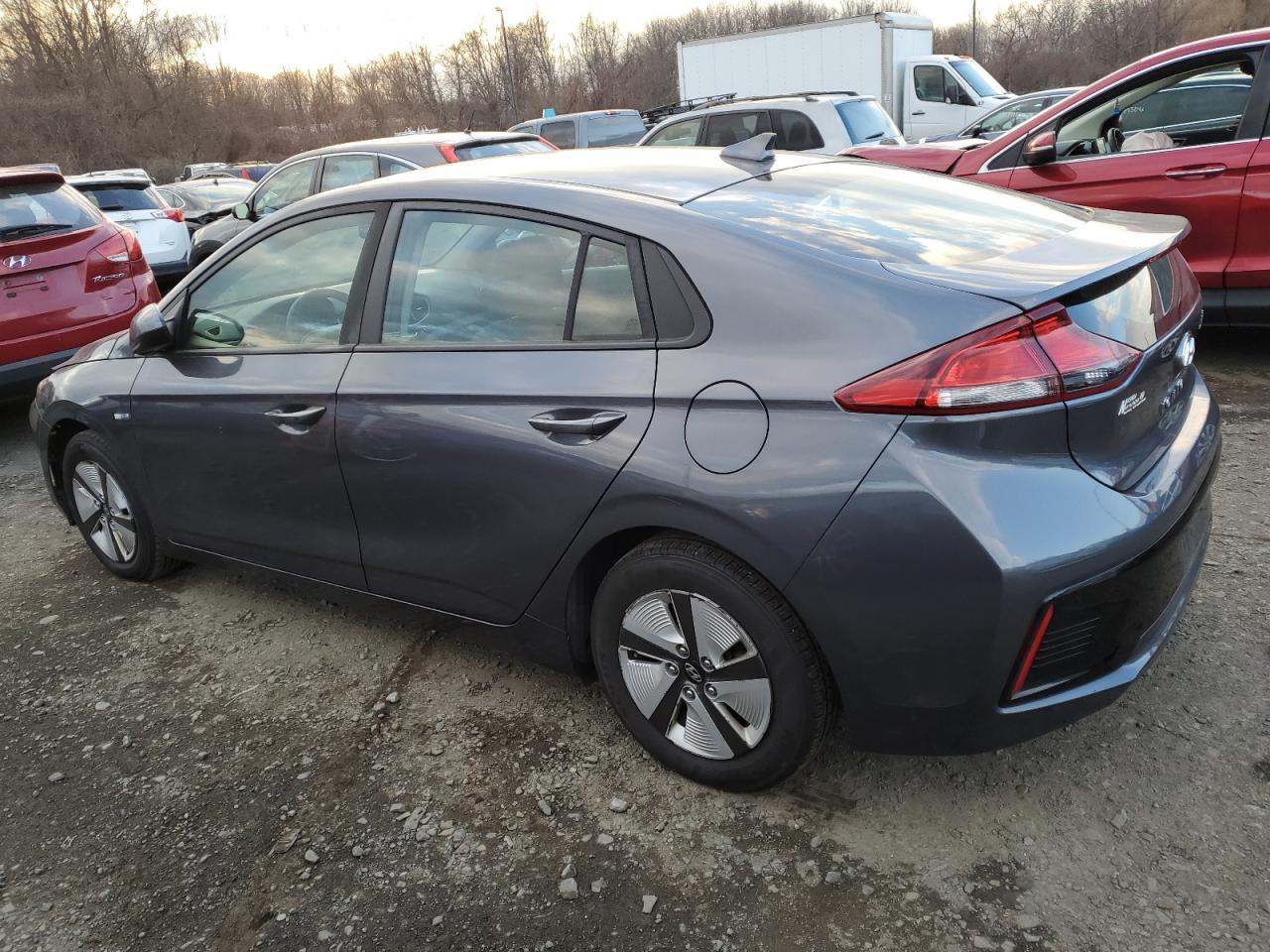 VIN KMHC65LC7HU030630 2017 HYUNDAI IONIQ no.2