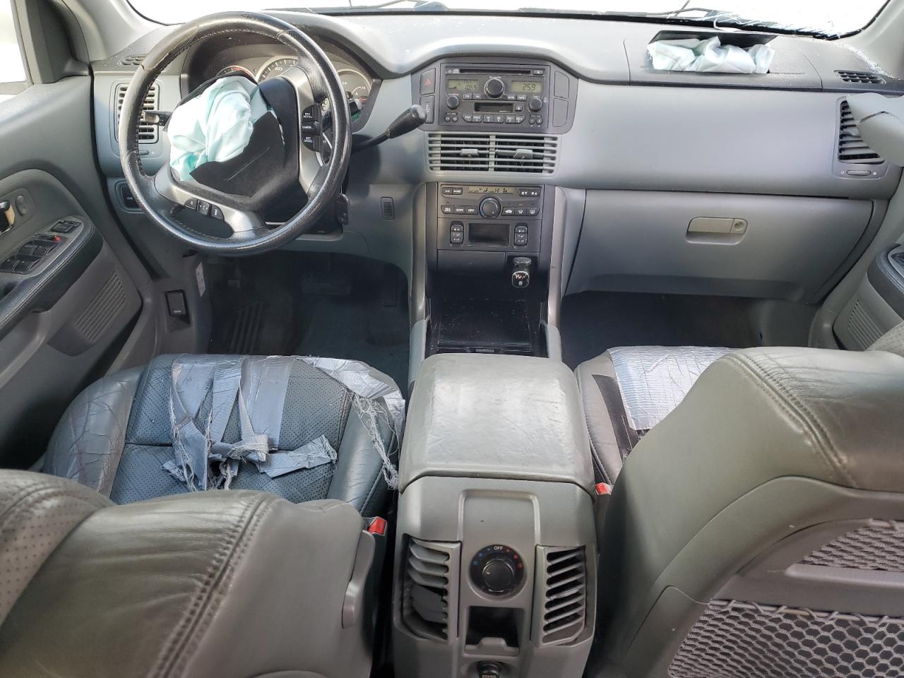 2004 Honda Pilot - Image 8