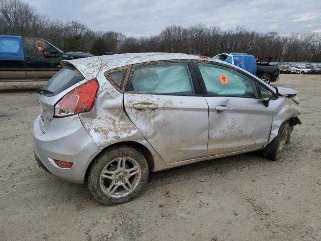  FORD FIESTA 2018 Сріблястий