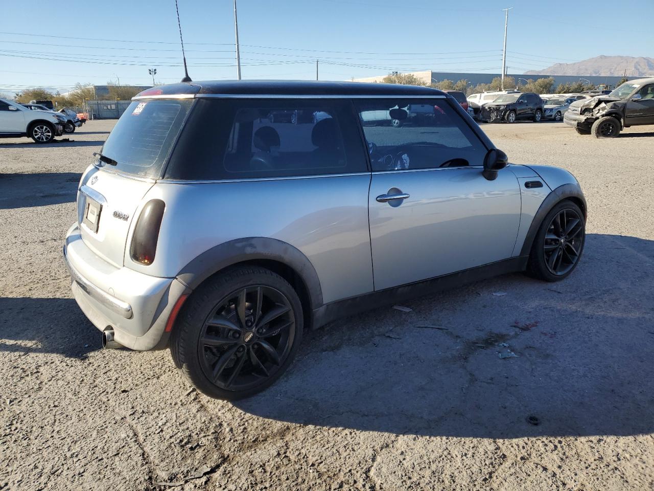 2004 MINI Cooper - Image 3