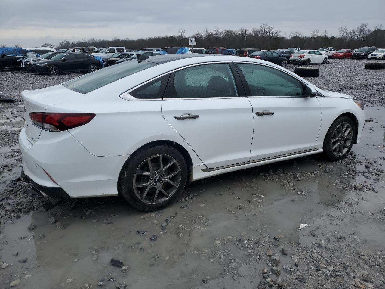 2018 Hyundai Sonata - Image 3