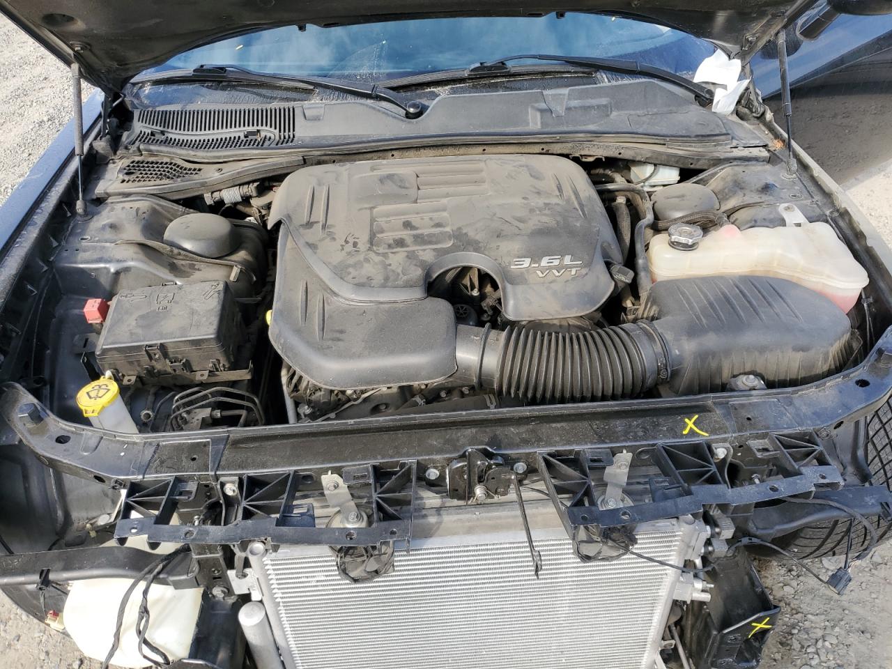 2016 Dodge Challenger - Image 11