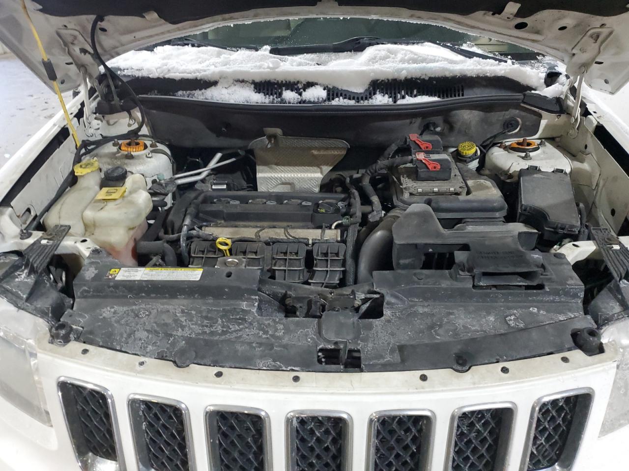 2011 Jeep Compass - Image 12