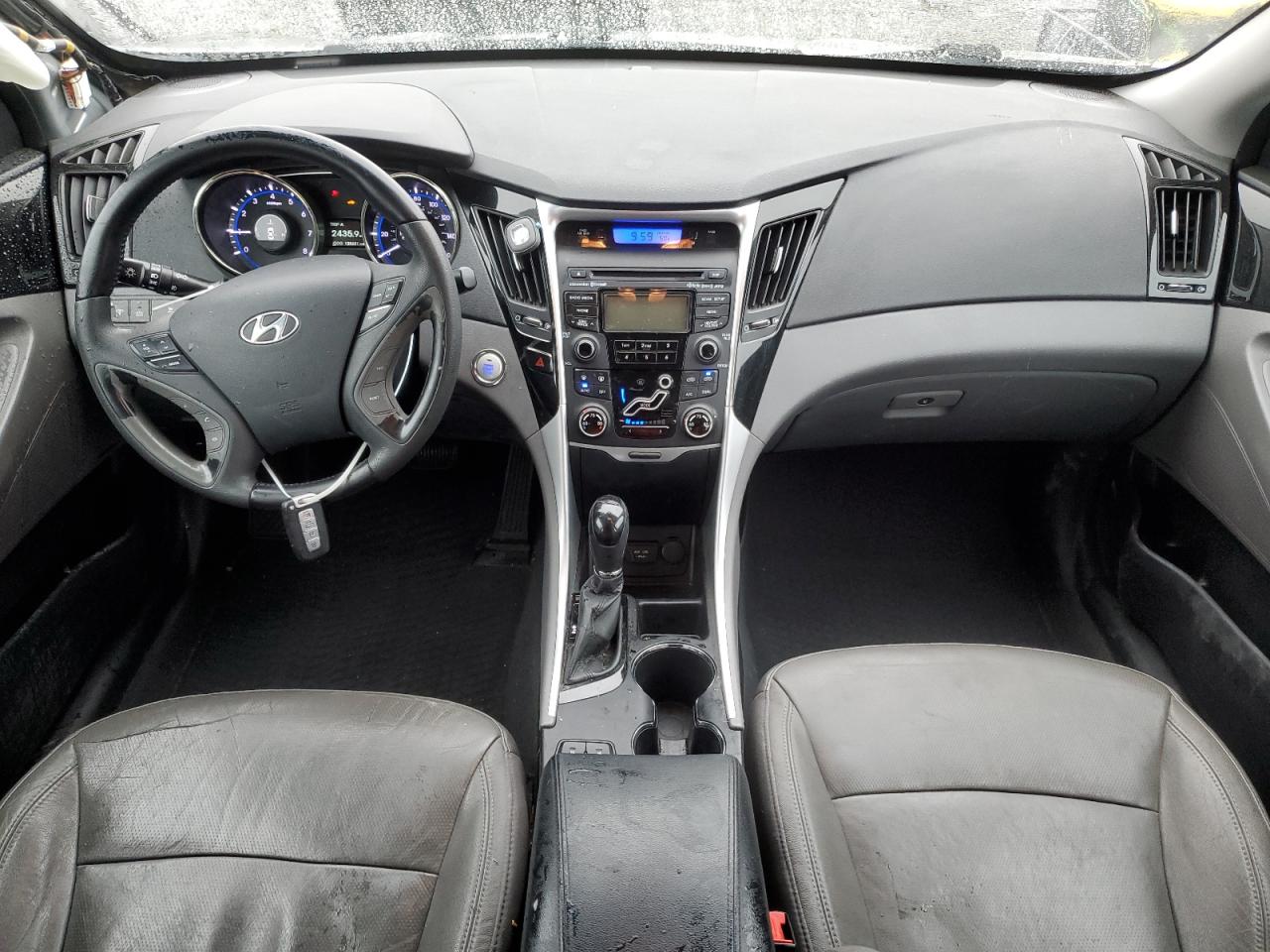 2013 Hyundai Sonata - Image 8