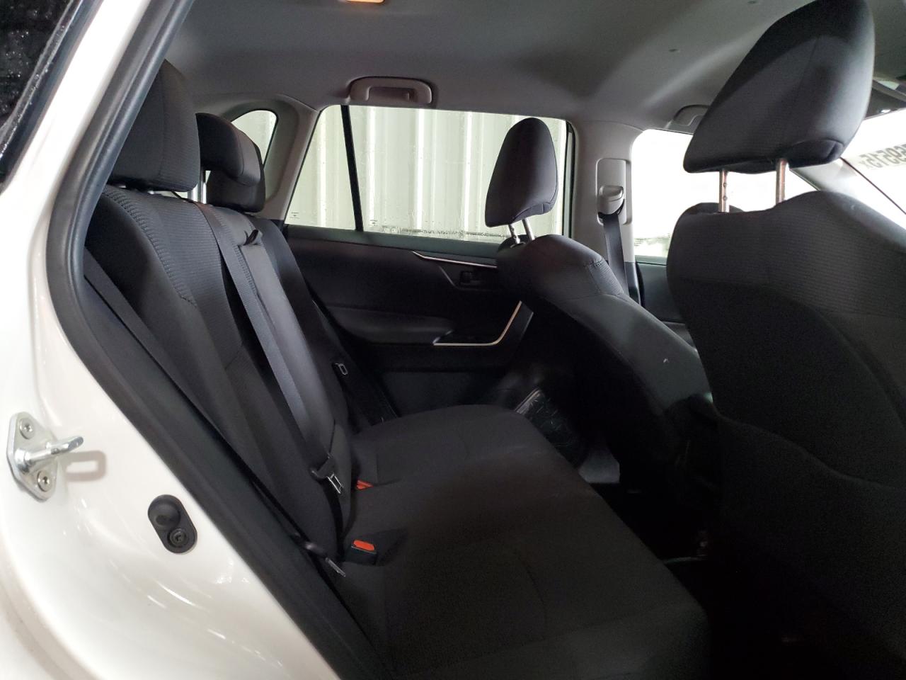 2020 Toyota RAV 4 - Image 11