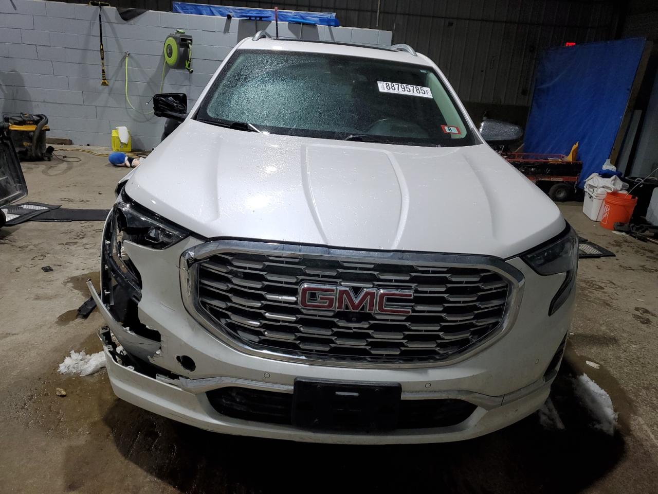2020 GMC Terrain - Image 5