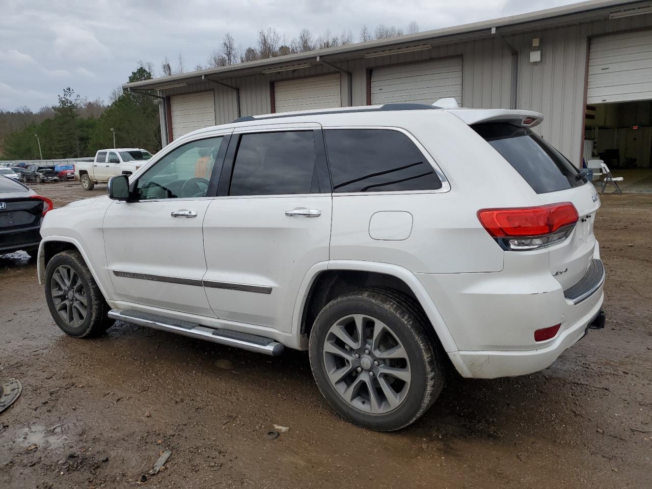2017 Jeep Grand Cherokee - Image 2
