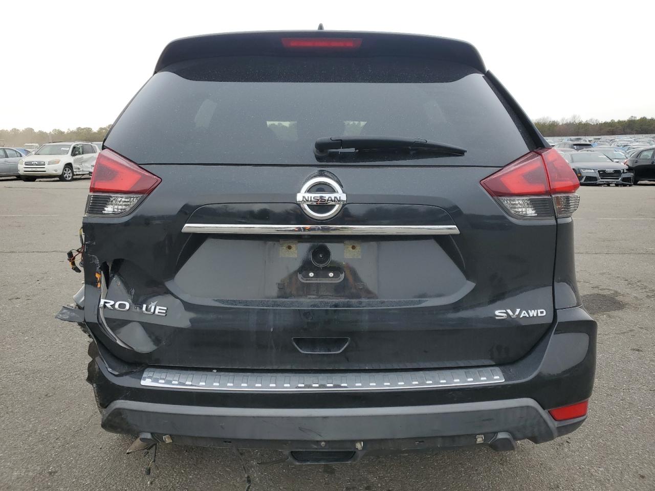 2018 Nissan Rogue - Image 6