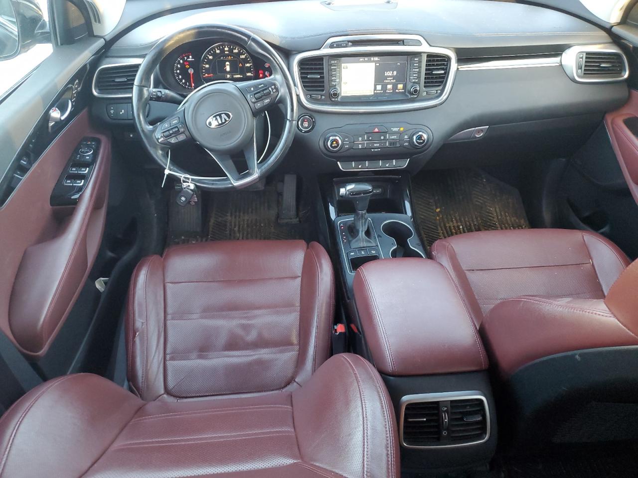 2017 Kia Sorento - Image 8