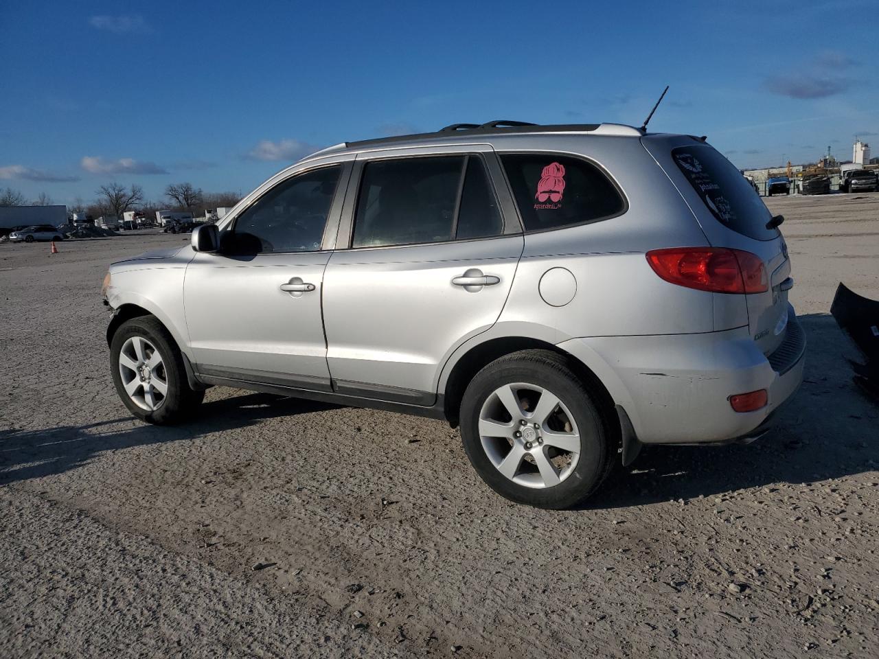 2009 Hyundai Santa Fe - Image 2