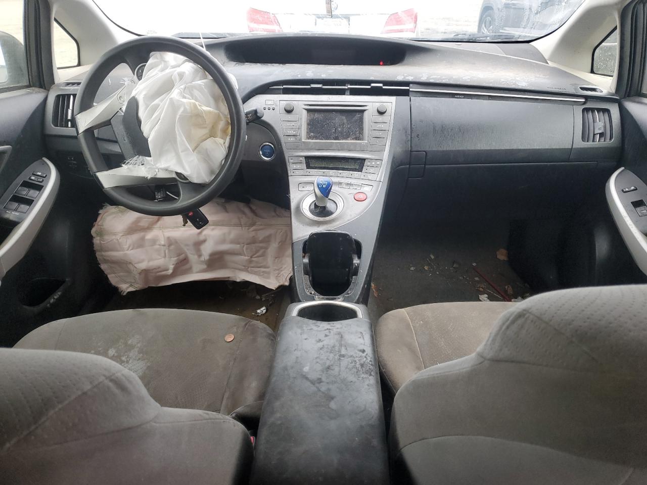 2013 Toyota Prius - Image 8
