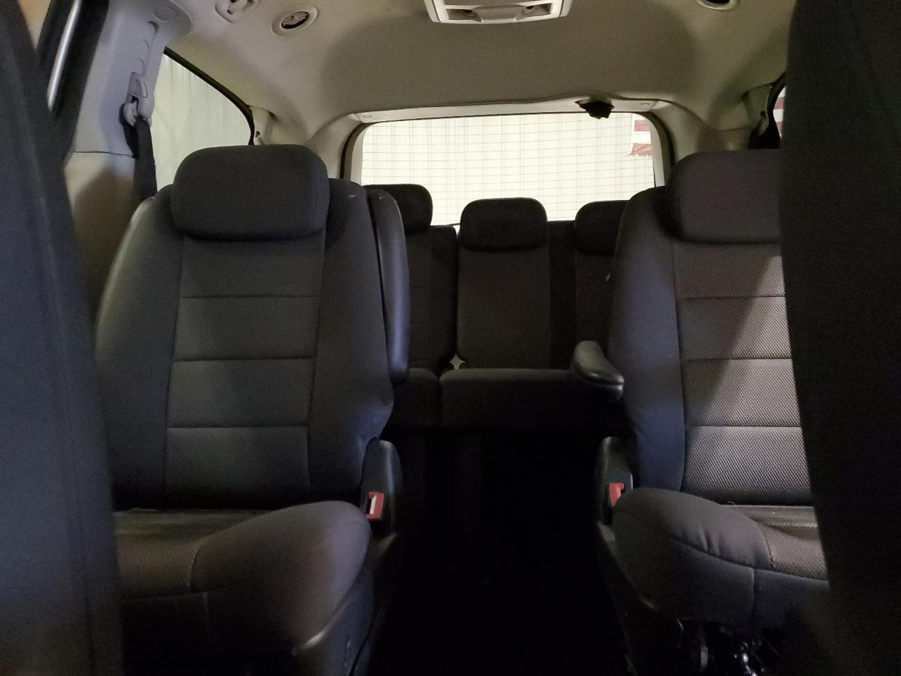 2008 Dodge Caravan - Image 10