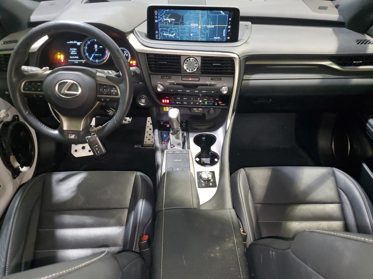 2022 Lexus RX - Image 8