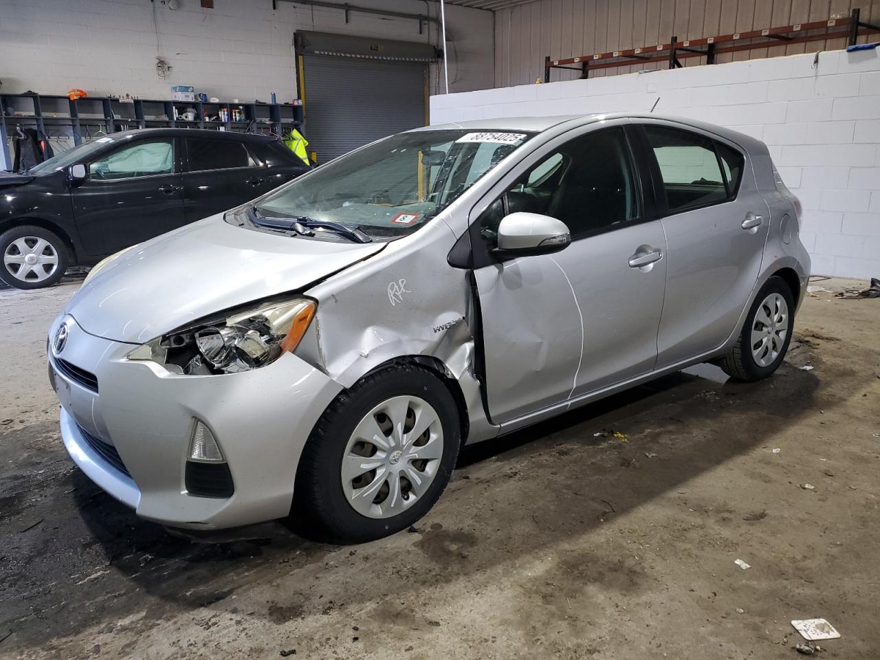 2013 Toyota Prius - Image 1