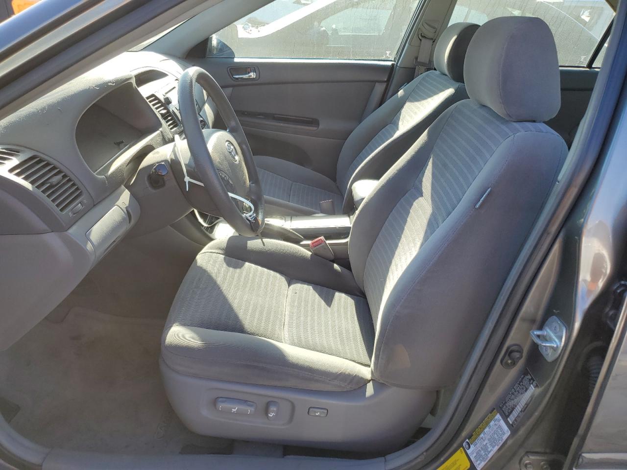 2005 Toyota Camry - Image 7