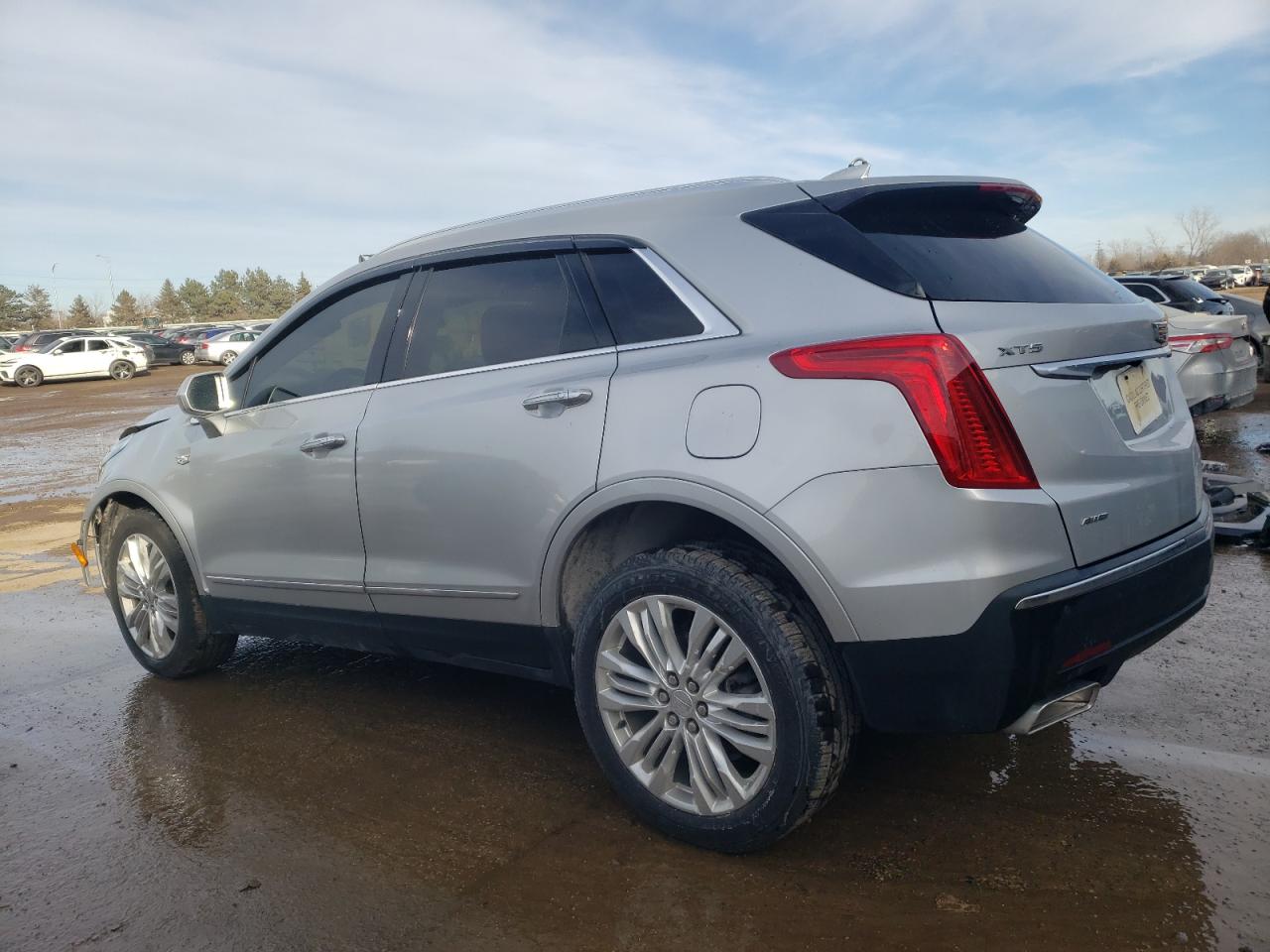 2019 Cadillac XT5 - Image 2