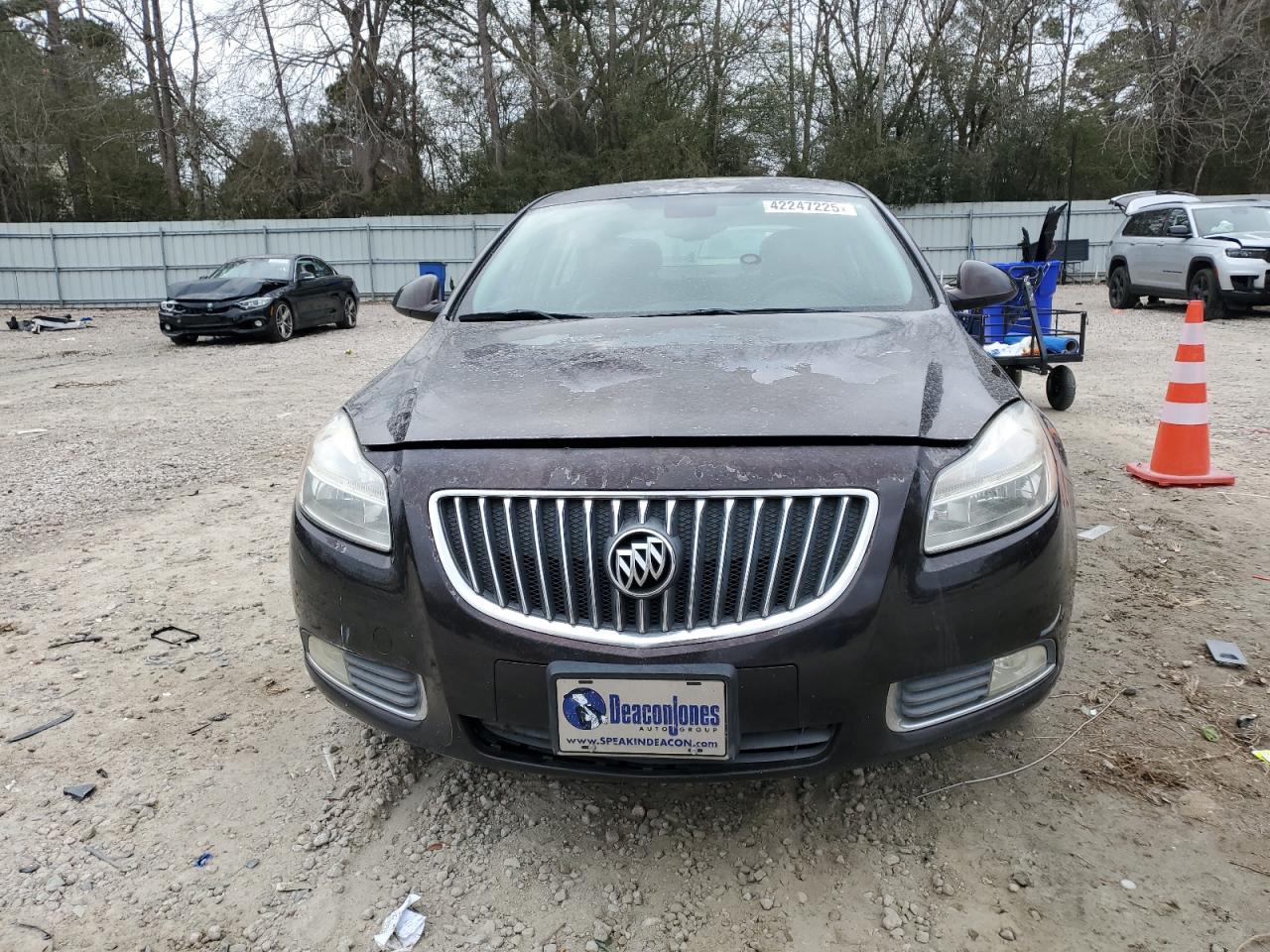 2011 Buick Regal - Image 5
