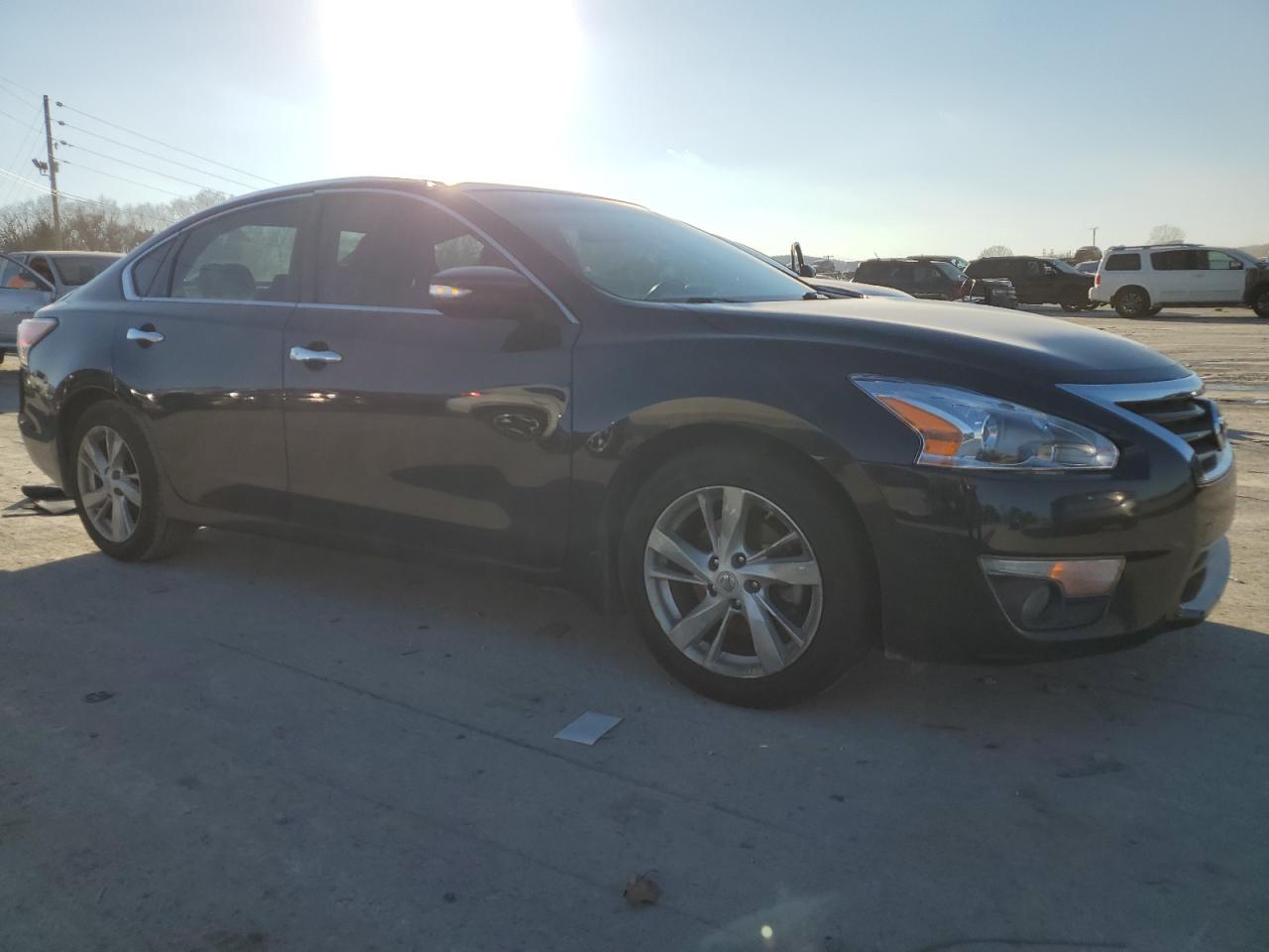 2015 Nissan Altima - Image 4