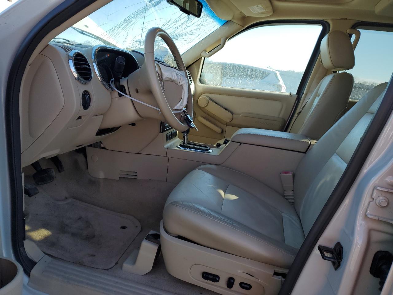2006 Ford Explorer - Image 7